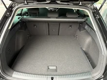 SEAT Leon SP Kombi Style Edition 1.5TSI 115PS in Nacht-Schwarz Metallic
