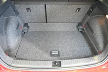 SEAT Arona Style EcoTSI in Desire-Red Metallic