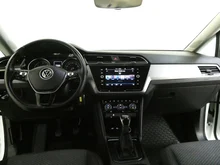 VW Touran Comfortline TDI in 0Q Pure White
