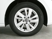VW Touran Comfortline TDI in 0Q Pure White