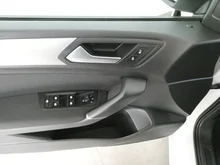 VW Touran Comfortline TDI in 0Q Pure White