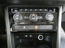 VW Touran Comfortline TDI in 0Q Pure White