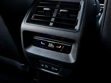 VW Tiguan Elegance eTSI DSG in DELFINGRAU METALLIC