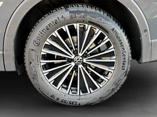 VW Tiguan Elegance eTSI DSG in DELFINGRAU METALLIC