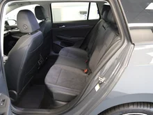 VW Golf Variant Business mHeV TSI DSG in Delfingrau Metallic