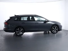 VW Golf Variant Business mHeV TSI DSG in Delfingrau Metallic
