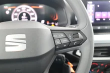 SEAT Arona Reference Edition 1.0 TSI in Fjord-Blau