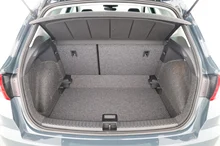 SEAT Arona Reference Edition 1.0 TSI in Fjord-Blau