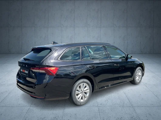 Bild eines Octavia Combi Essence TSI mHEV DSG