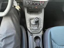 SEAT Arona Style 1.0 TSI in Liminal-Rot Dach Nacht-Schwarz