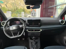 SEAT Arona Style 1.0 TSI in Liminal-Rot Dach Nacht-Schwarz