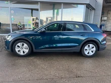 Thumbnail-Foto von Fahrzeug