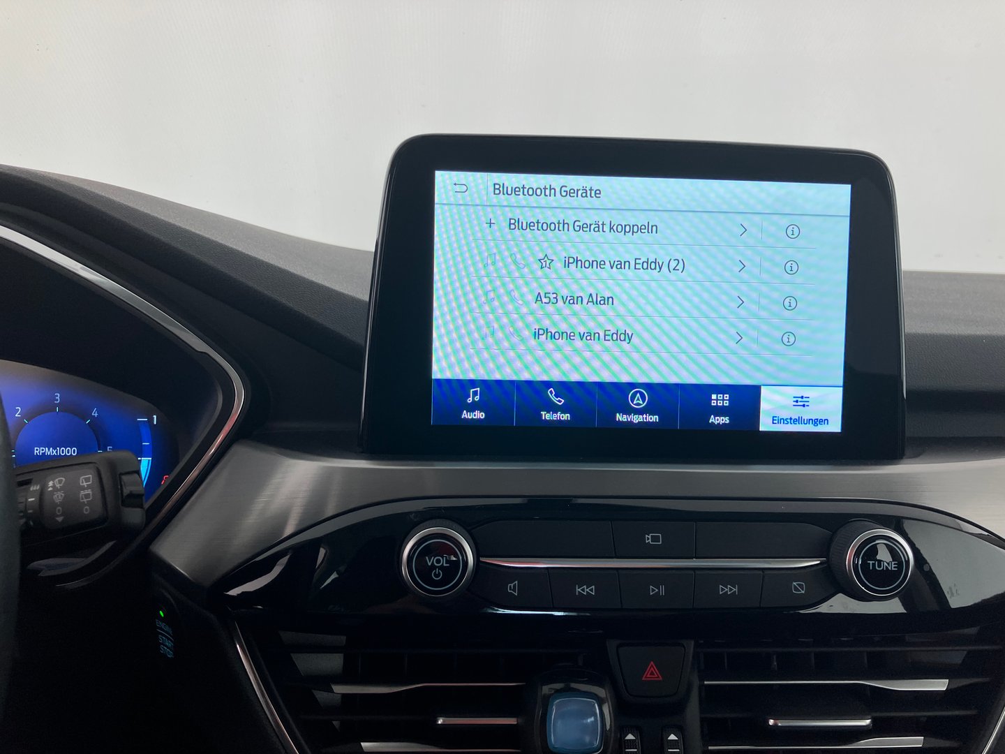 Ford Kuga 2,0 EcoBlue Hybrid Titanium | Bild 8 von 15