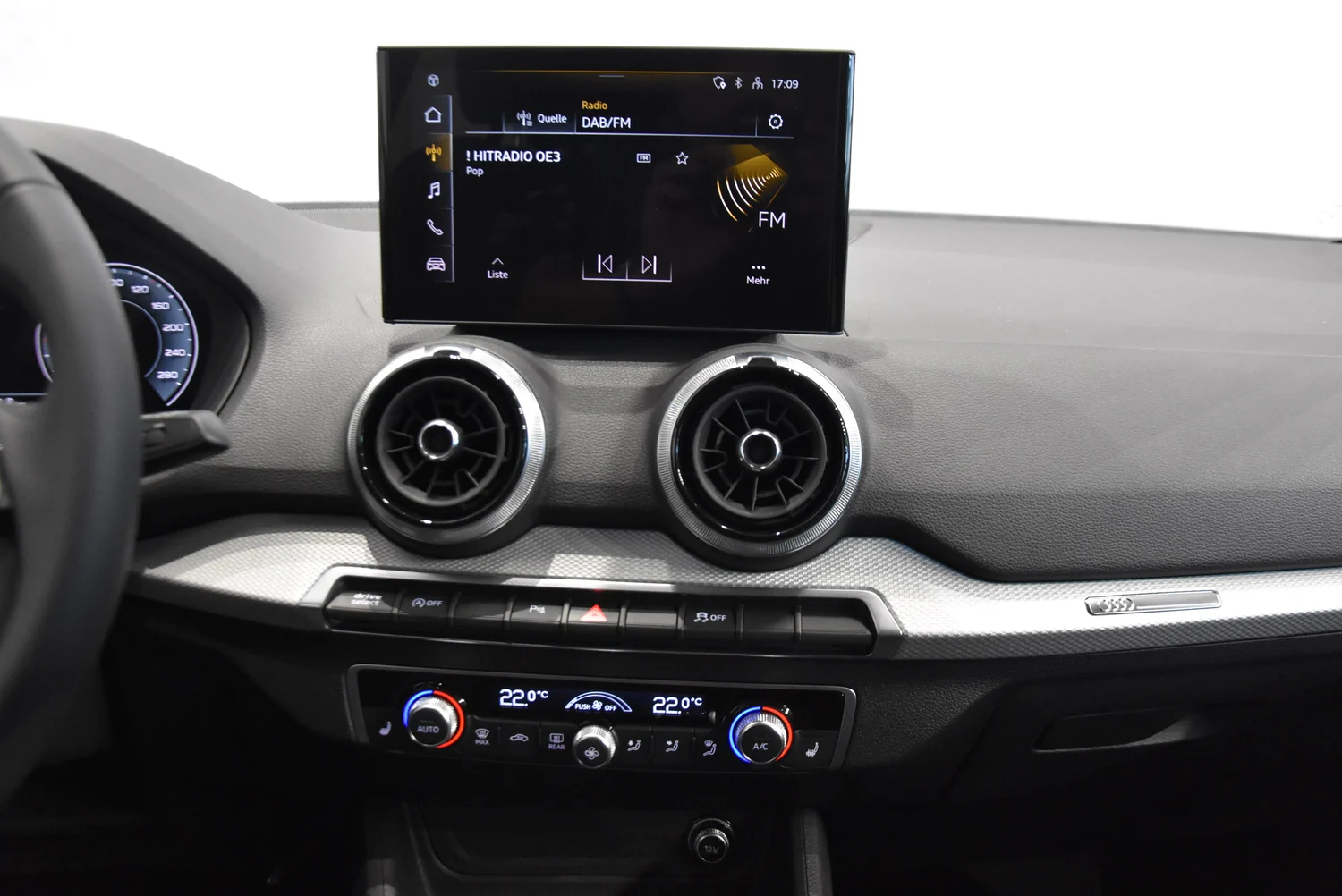 Bild eines Q2 30 TFSI admired