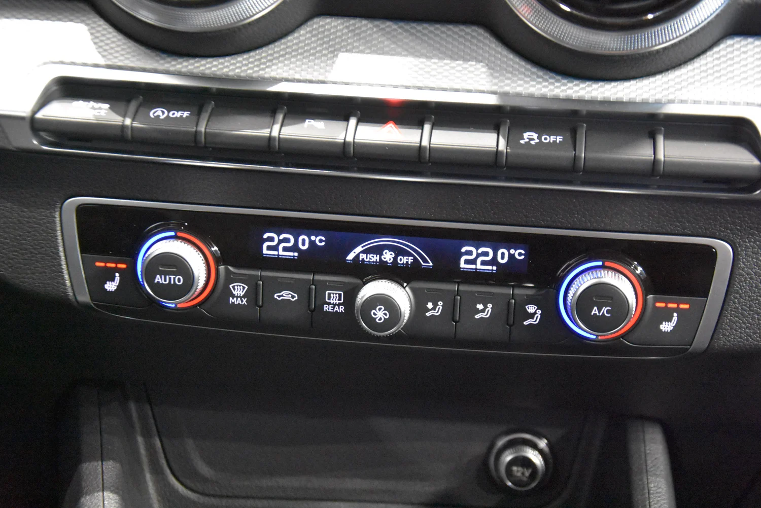 Bild eines Q2 30 TFSI admired