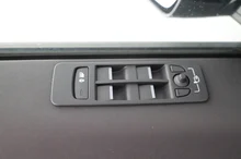 Land Rover Discovery Sport D165 4WD SE Aut. in santorini black