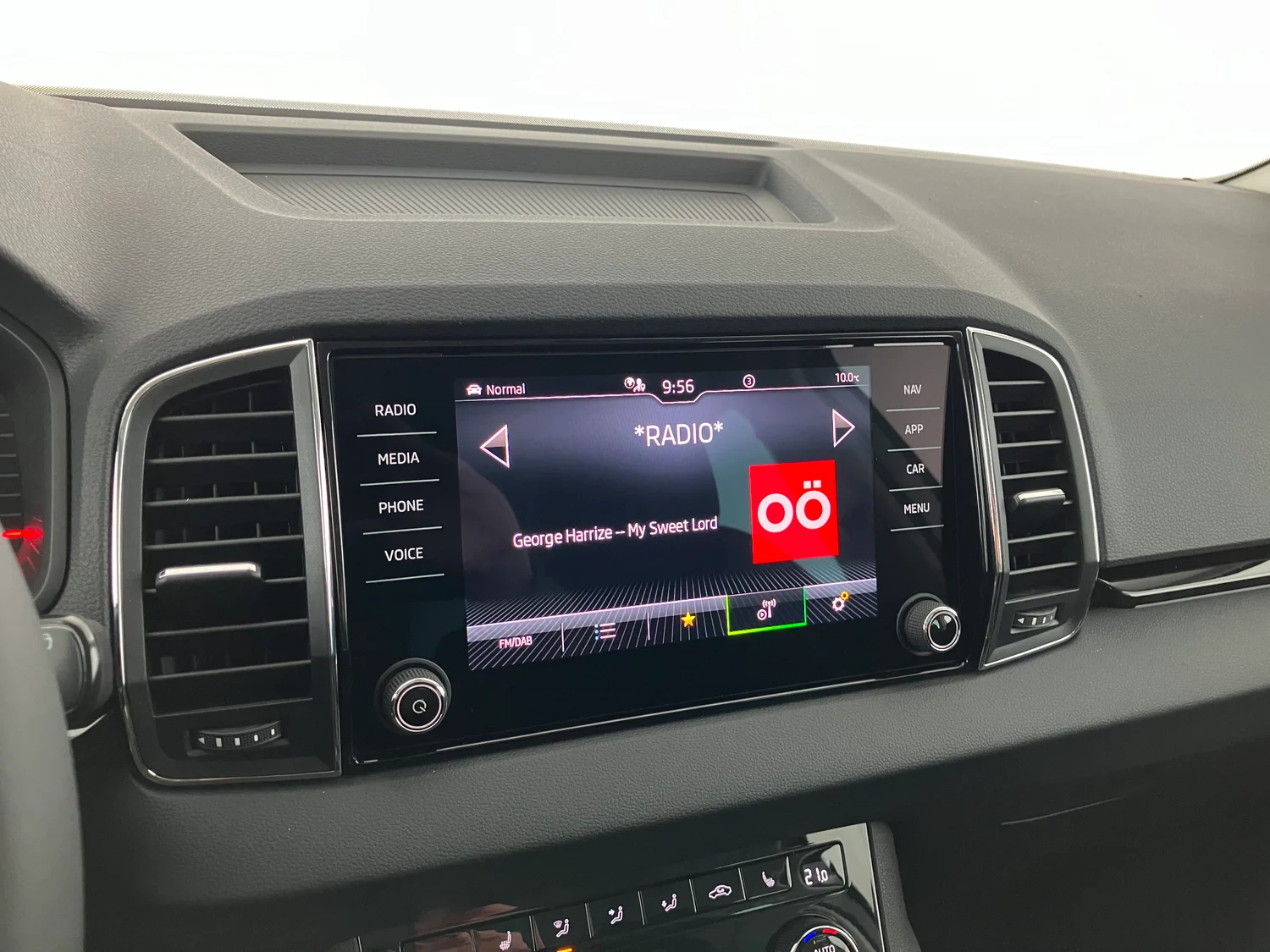 Bild eines Škoda Karoq Selection TSI DSG ACT
