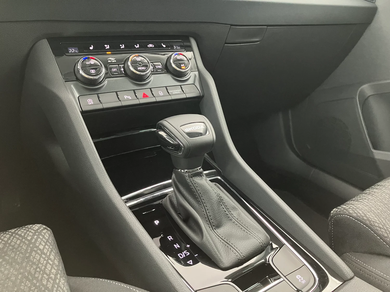 Bild eines Škoda Karoq Selection TSI DSG ACT