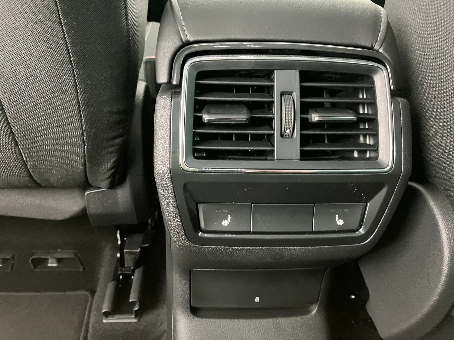 Bild eines Škoda Karoq Selection TSI DSG ACT
