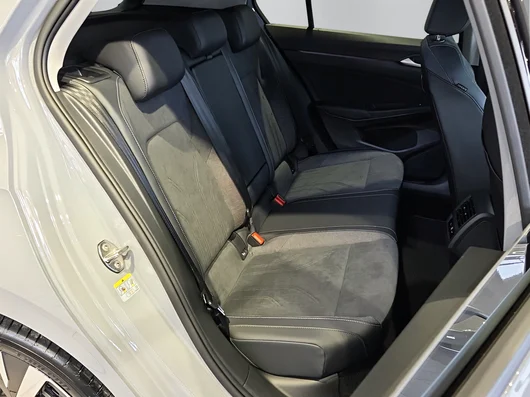 Bild eines Golf Rabbit mHEV DSG