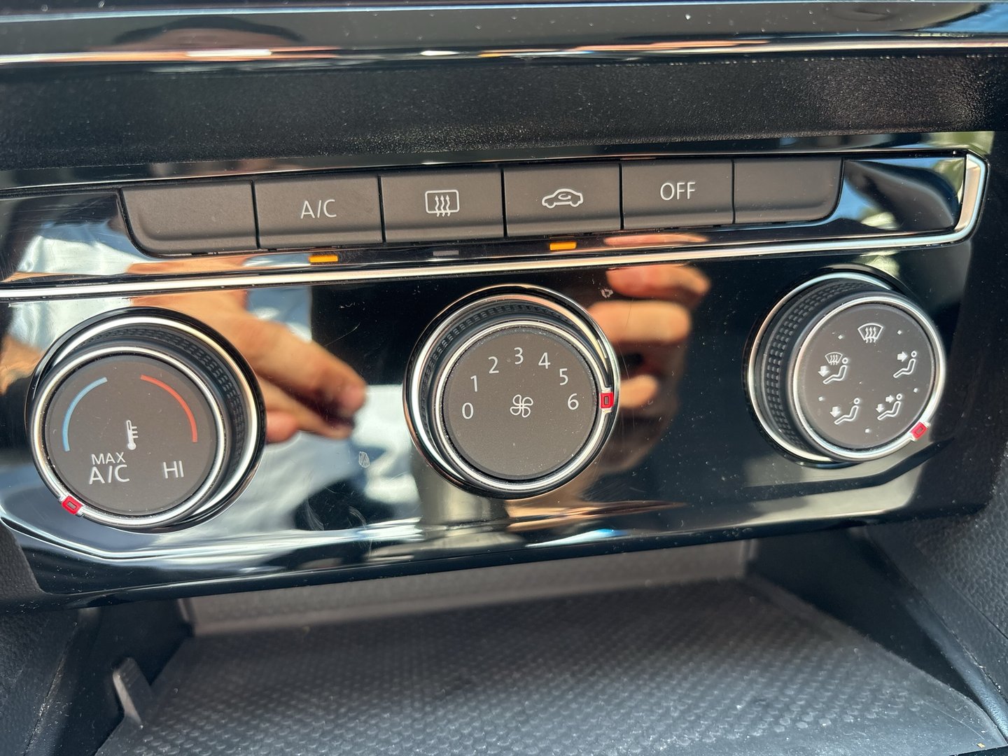 VW Passat Variant Business TDI DSG | Bild 15 von 19