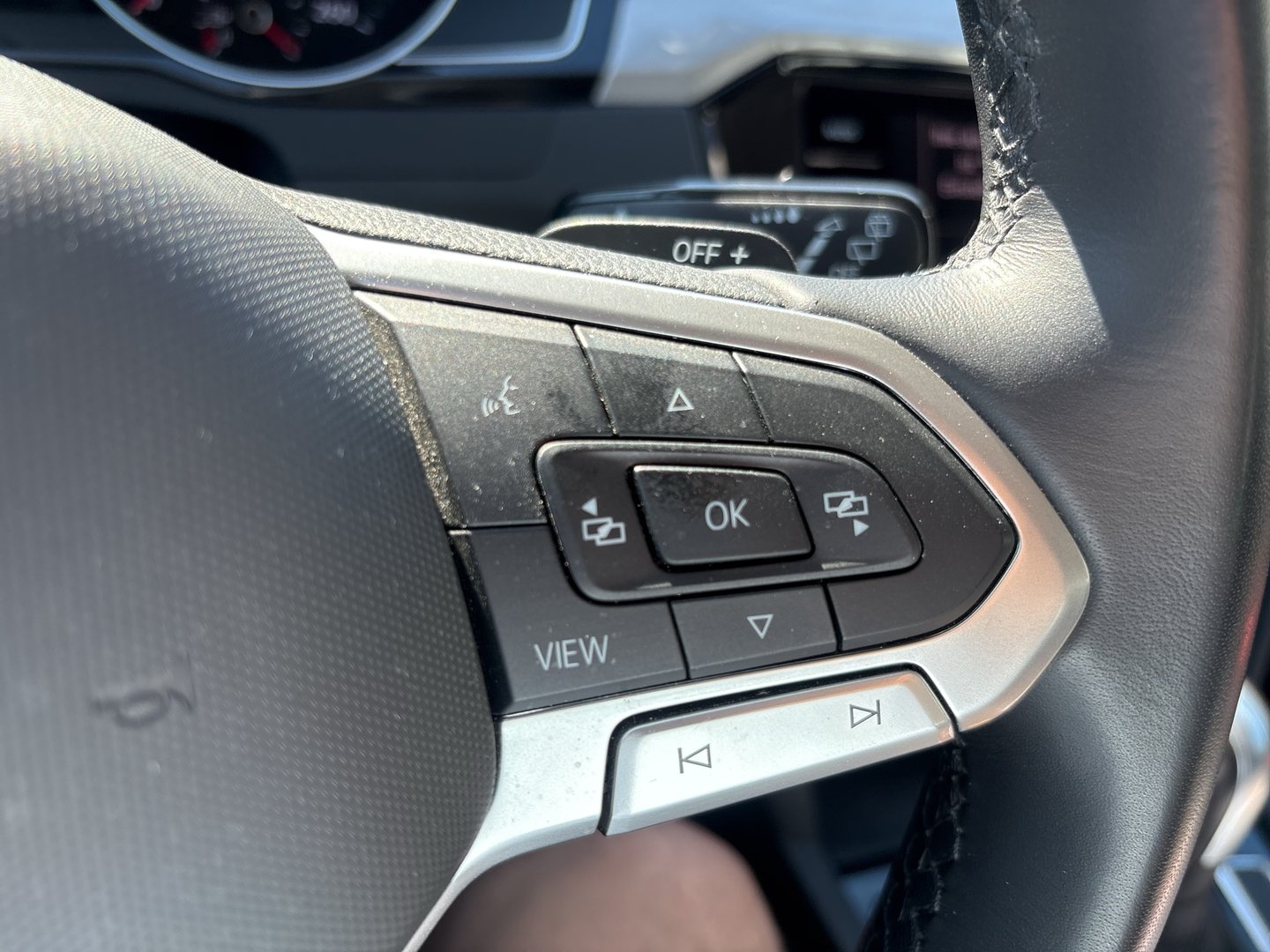 VW Passat Variant Business TDI DSG | Bild 13 von 19