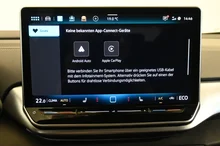 VW ID.4 Pro 4MOTION 210 kW Business in Gletscherweiß Metallic Dach schwarz