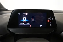 VW ID.4 Pro 4MOTION 210 kW Business in Gletscherweiß Metallic Dach schwarz