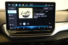 VW ID.4 Pro 4MOTION 210 kW Business in Gletscherweiß Metallic Dach schwarz