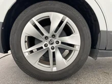 Škoda Enyaq 60 in Moon-Weiß Metallic