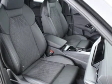 Audi Q5 Sportback TDI quattro 150 kW in Daytonagrau Perleffekt