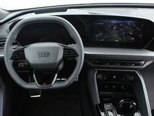 Audi Q5 Sportback TDI quattro 150 kW in Daytonagrau Perleffekt