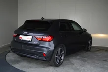 Thumbnail-Foto von Fahrzeug