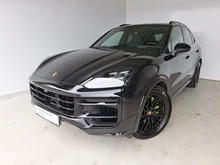 Porsche Cayenne E-Hybrid in chromitschwarzmetallic