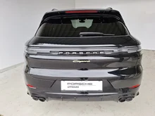 Porsche Cayenne E-Hybrid in chromitschwarzmetallic