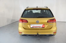 VW Golf Variant Rabbit 1,5 TSI ACT BM in dunkelgelb - metallic-perleffekt