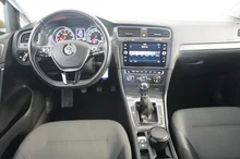 VW Golf Variant Rabbit 1,5 TSI ACT BM in dunkelgelb - metallic-perleffekt