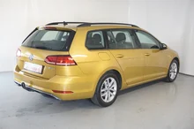 VW Golf Variant Rabbit 1,5 TSI ACT BM in dunkelgelb - metallic-perleffekt