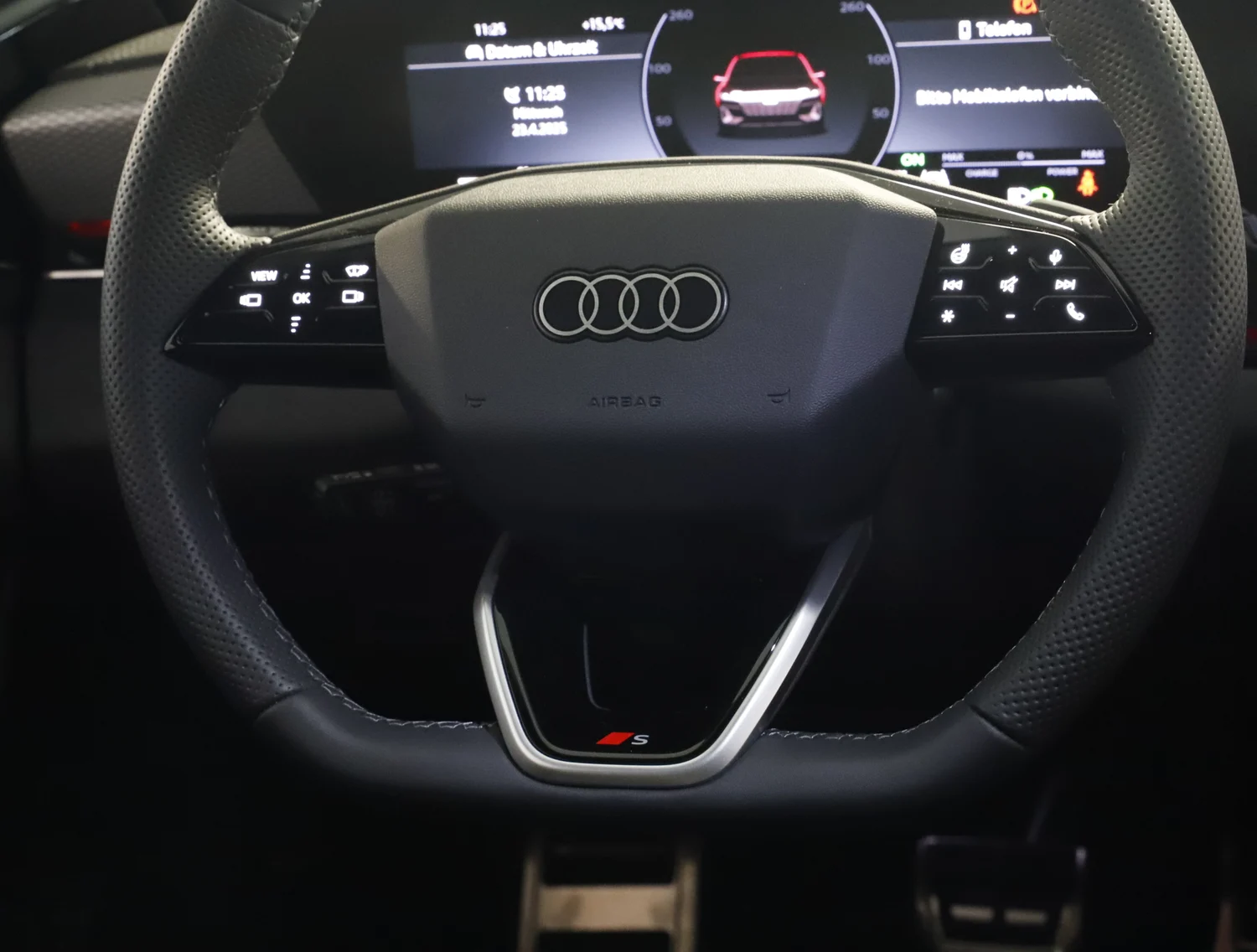 Bild eines Audi A6 Avant e-tron quattro