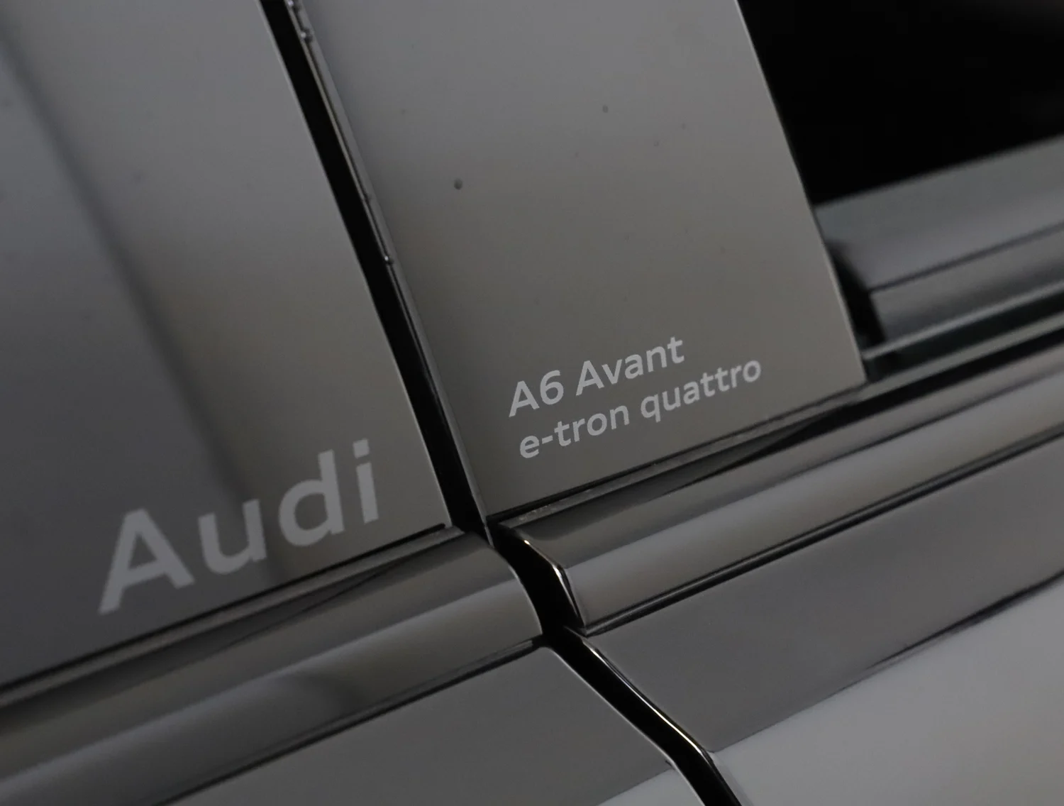 Bild eines Audi A6 Avant e-tron quattro