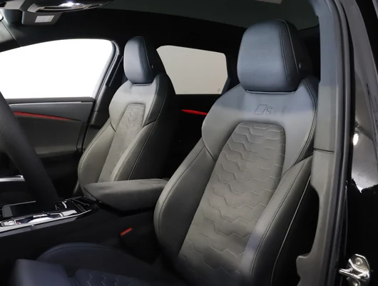 Bild eines Audi A6 Avant e-tron quattro