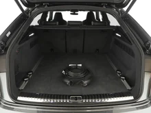Audi Q8 e-hybrid quattro 360 kW in Daytonagrau Perleffekt