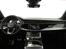 Audi Q8 e-hybrid quattro 360 kW in Daytonagrau Perleffekt