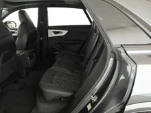 Audi Q8 e-hybrid quattro 360 kW in Daytonagrau Perleffekt