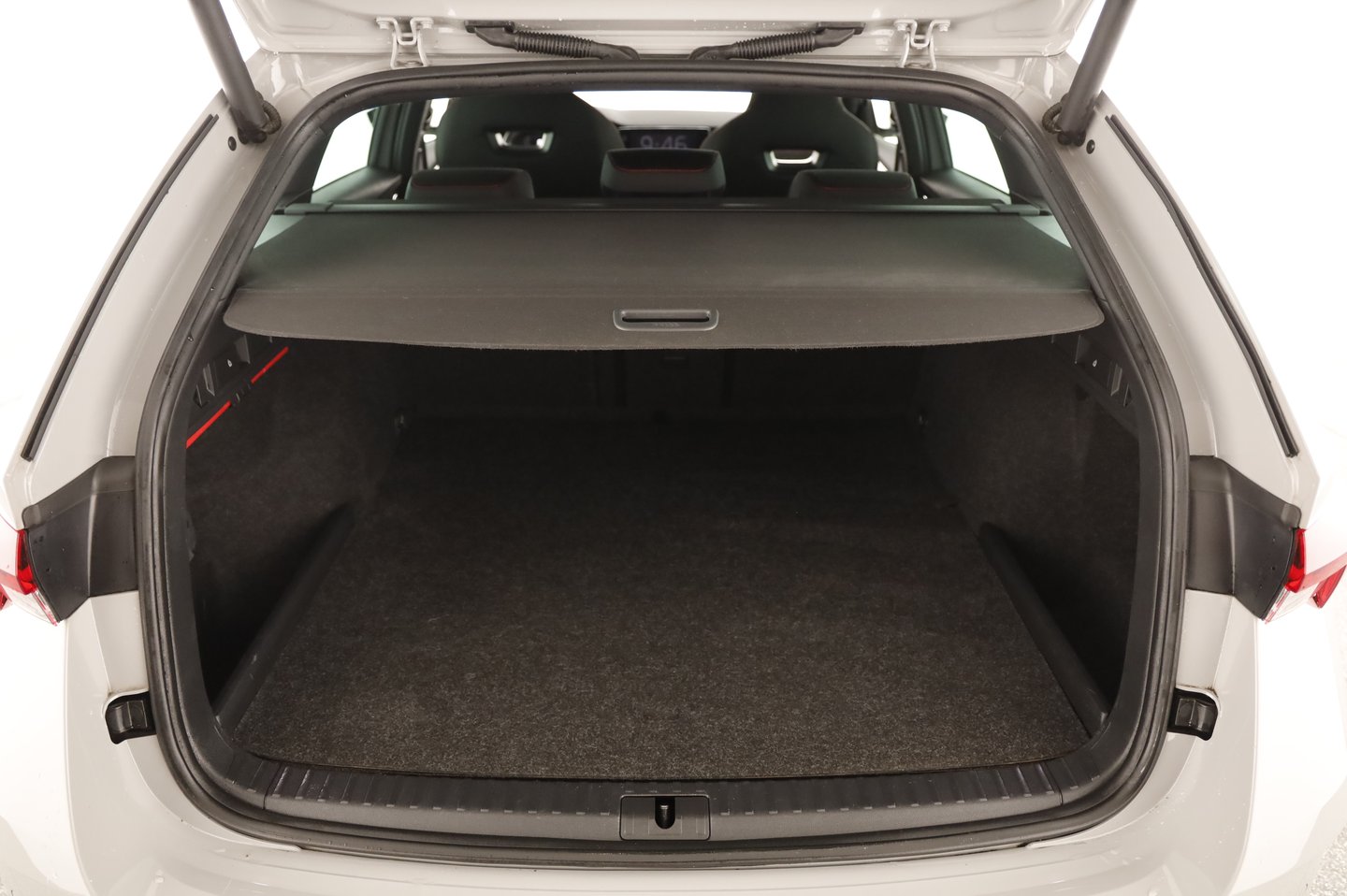 Škoda OCTAVIA Combi RS iV 245 DSG | Bild 13 von 16