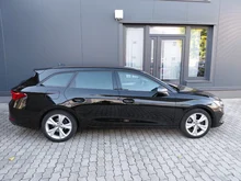 SEAT Leon SP Kombi FR 2.0 TDI in Nacht-Schwarz Metallic