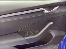 Škoda Octavia Combi Essence TSI mHEV DSG in Energy-Blau