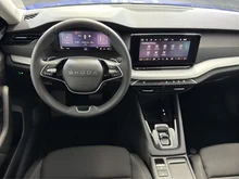 Škoda Octavia Combi Essence TSI mHEV DSG in Energy-Blau