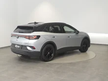 VW ID.4 Pro 4MOTION 220 kW Business -77 kWh in Scale Silver Metallic Dach schwarz