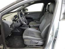 VW ID.4 Pro 4MOTION 220 kW Business -77 kWh in Scale Silver Metallic Dach schwarz